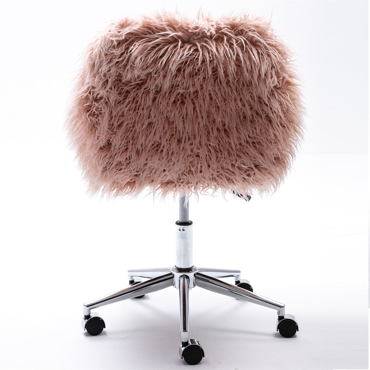 Cheap fuzzy on sale desk chair